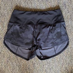 NWOT Lululemon Speed Up High Rise Lined Short 2.5”